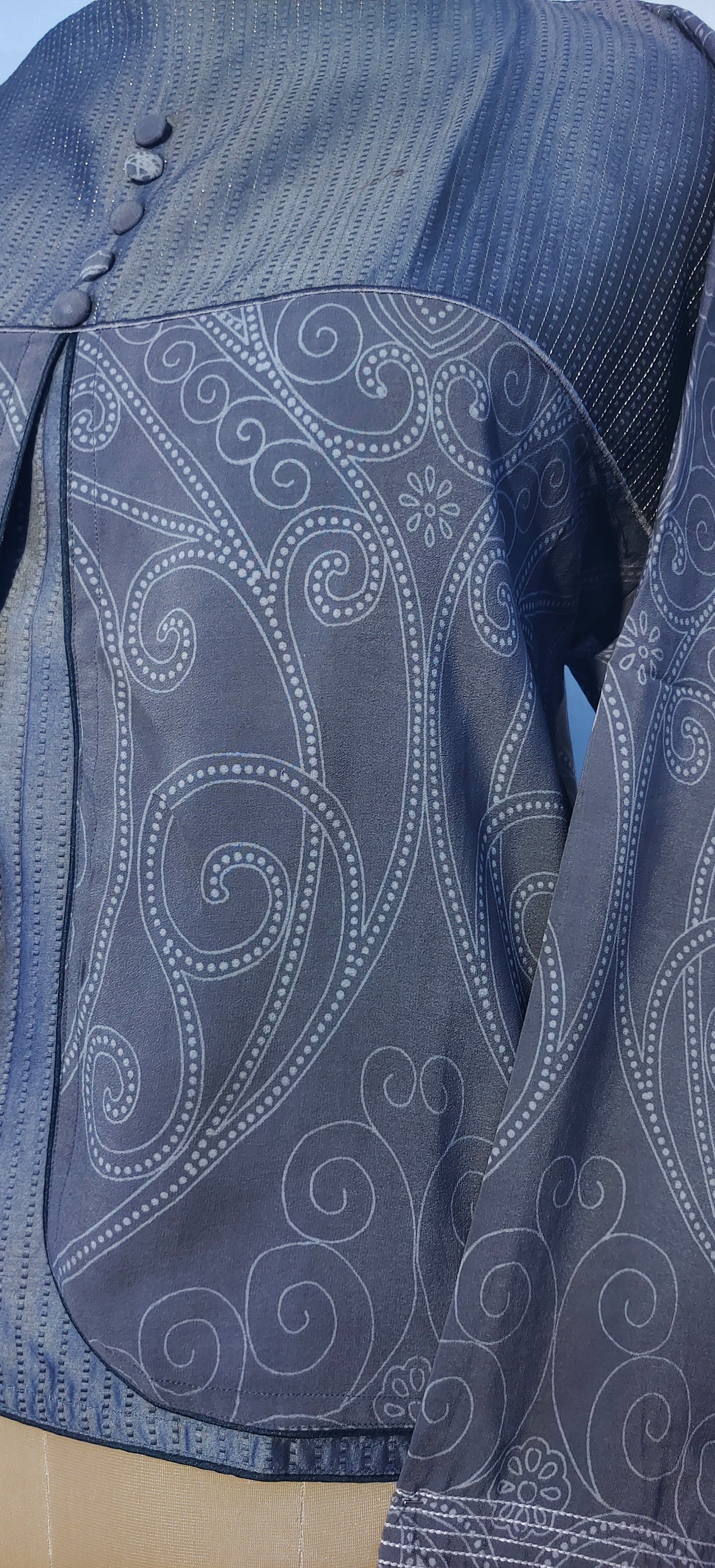 Semistitched Crepe silk Ɓlouse