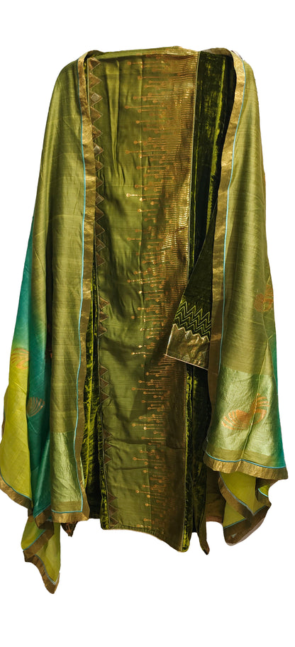 Semi Stitched Formal velvet Suitset