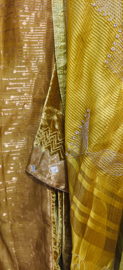 Semi Stitched Formal velvet Suitset