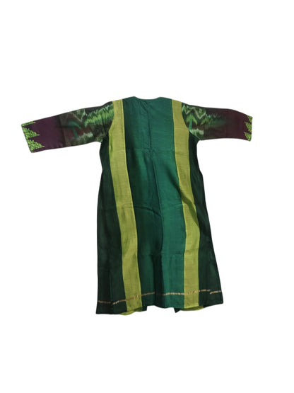 Stitched Chanderi Sleevesless Kurta With Jacket