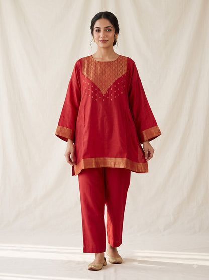 SemiStitched Chanderi Zari Woven Tunic