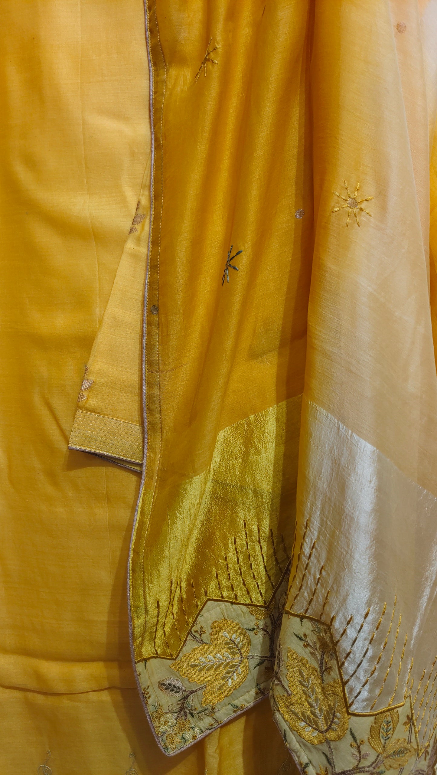 Semi Stitched Formal Chanderi Suitset