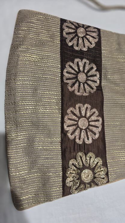 Textile with floral patterns on a plain background