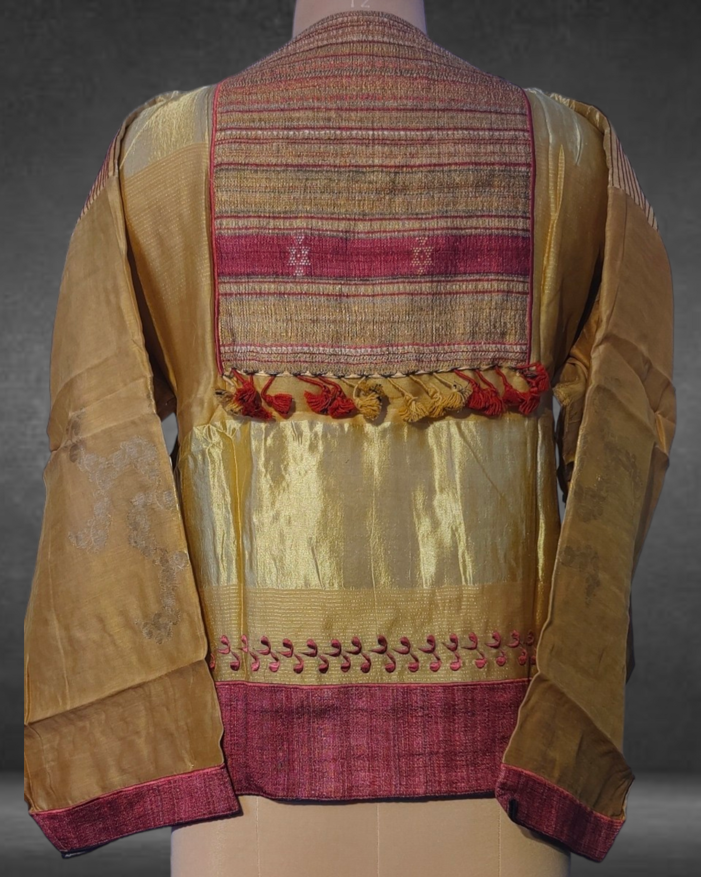 Chanderi Semistitched Blouse with Bhujodi Shawl Elements