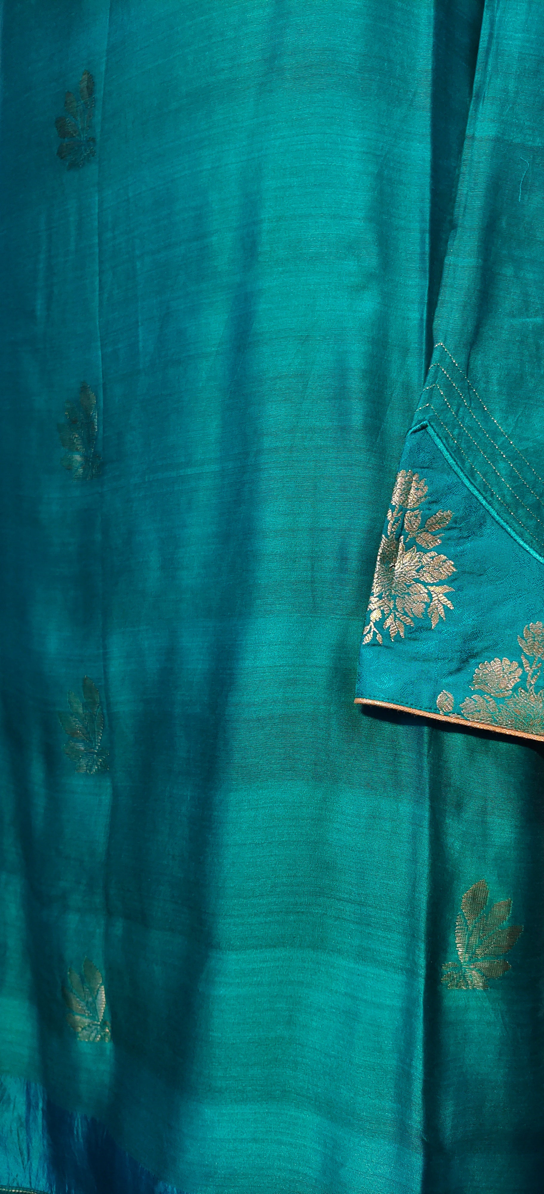 (Copy) Semi Stitched Formal chanderi Suitset VISHAL KAPUR