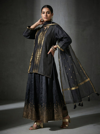 Semi stitched Formal Skirtset